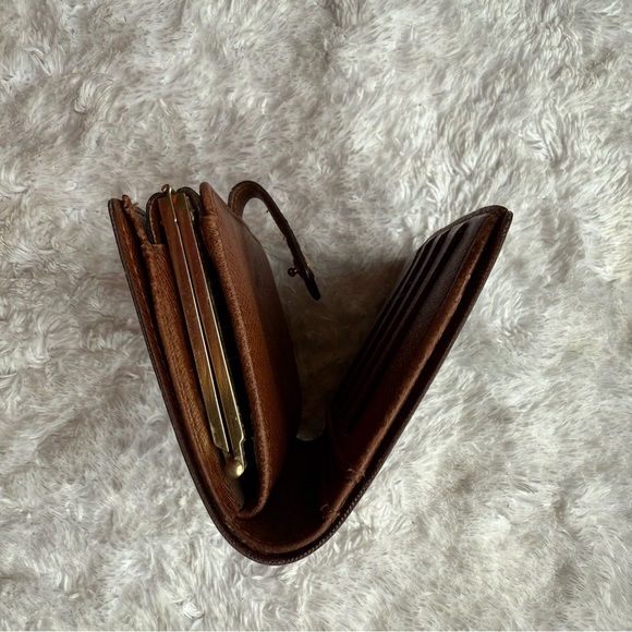 Louis Vuitton Monogram Kisslock Wallet - Picture 6 of 13